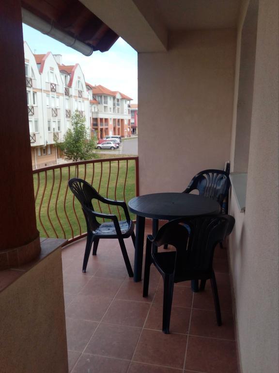 Gobe Apartman Hajdúszoboszló Exterior foto