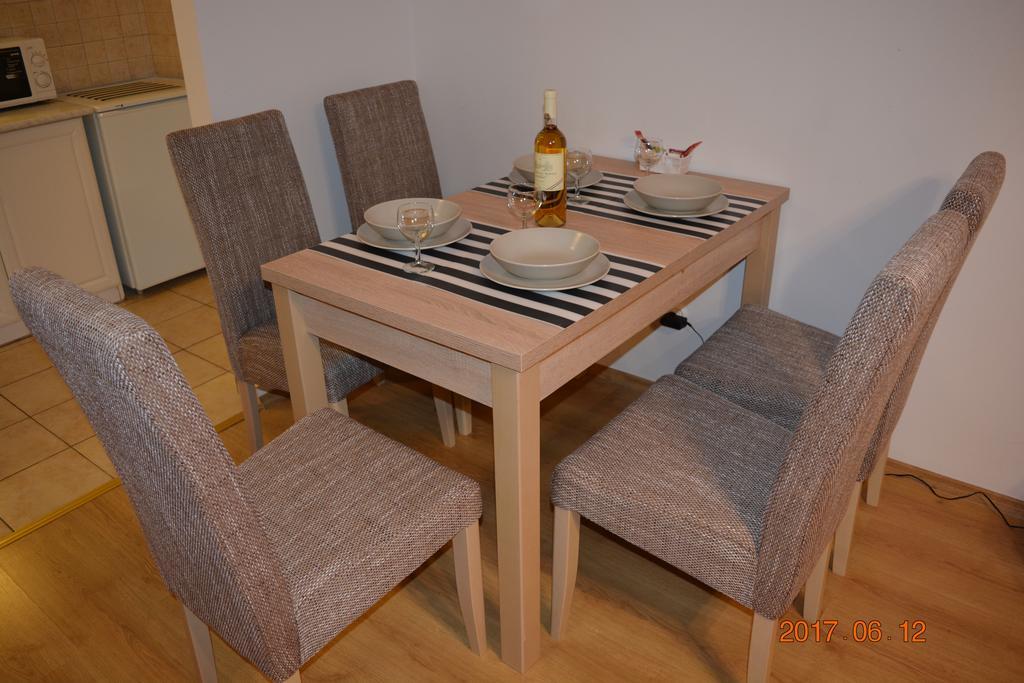 Gobe Apartman Hajdúszoboszló Exterior foto