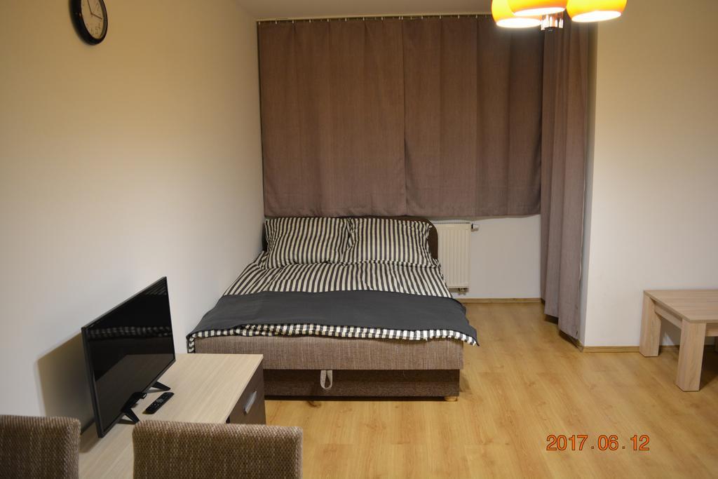 Ferienwohnung Gobe Apartman Hajdúszoboszló Exterior foto