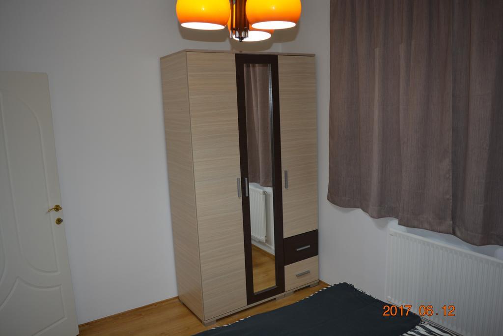 Gobe Apartman Hajdúszoboszló Exterior foto